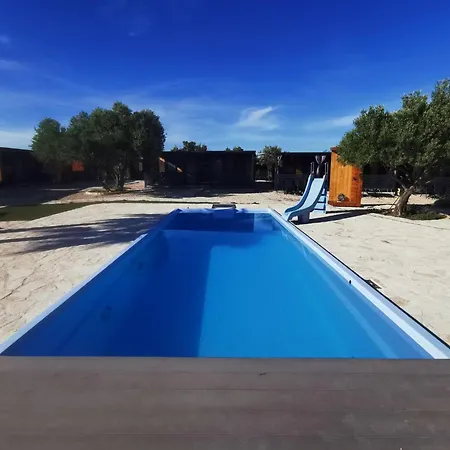Comfort Two Bedroom Mobile Homes Pirovac