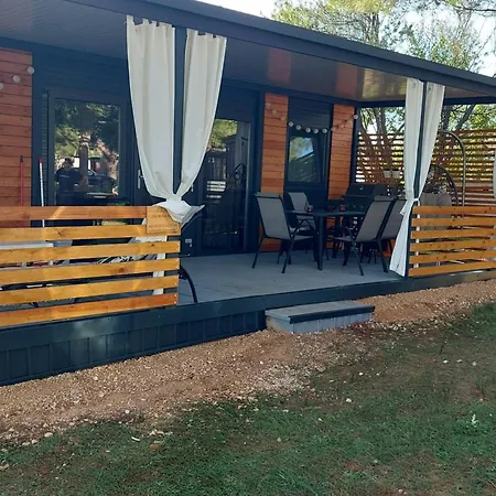 Ferienhaus Comfort Two Bedroom Mobile Homes *